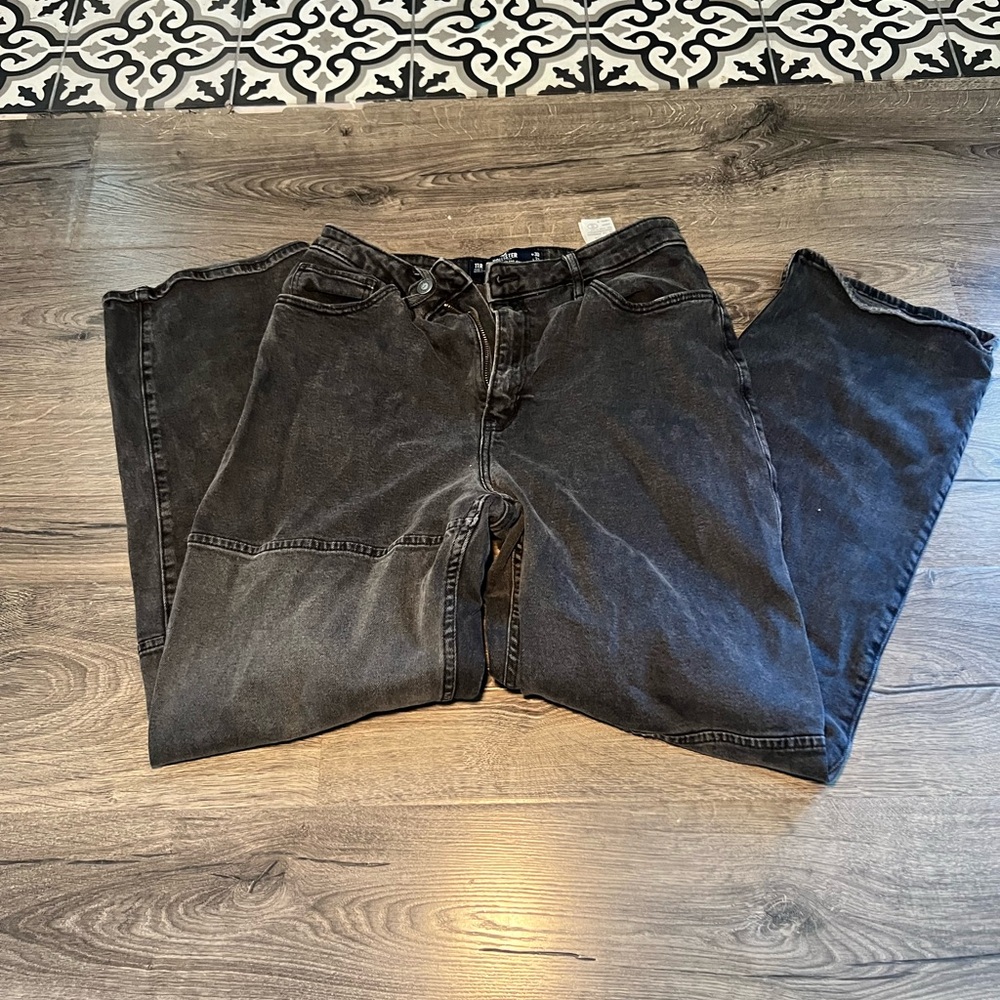 Black baggy jeans